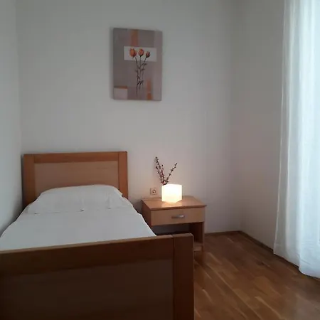 Дом отдыха Seaside Holiday House 14503