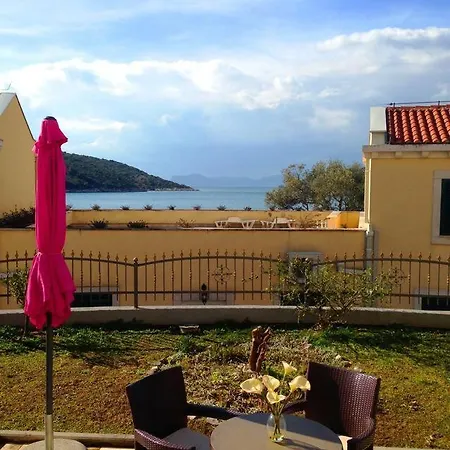 Seaside Holiday House 14503 Дом отдыха